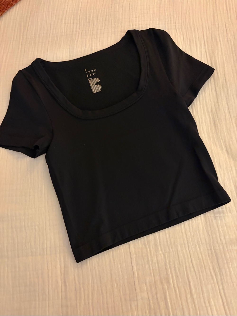 a new day Black Scoop Neck Short Sleeve Crop Top